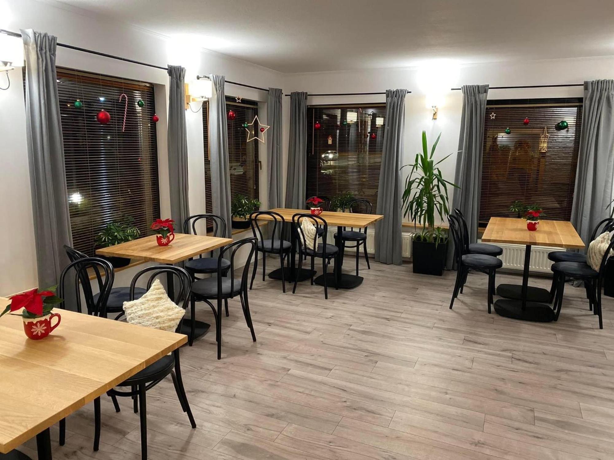 Hotel Astra Tajemniczy Ogrod Πόζναν Εξωτερικό φωτογραφία