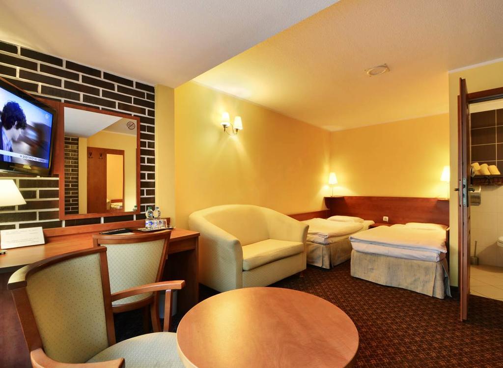 Hotel Astra Tajemniczy Ogrod Πόζναν Εξωτερικό φωτογραφία