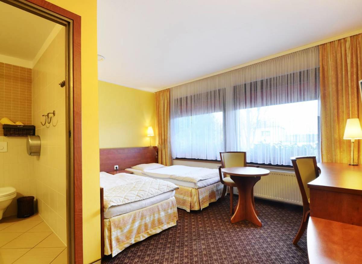 Hotel Astra Tajemniczy Ogrod Πόζναν Εξωτερικό φωτογραφία